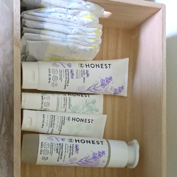 Honest Lavender Body Newborn Set NWOT - Picture 2 of 9